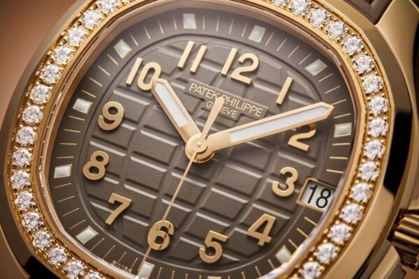 Buy Patek Philippe 5268/200R-010 Aquanaut Luce Rose Gold Taupe Grey-Brown Dial Diamond Bezel - Image 5