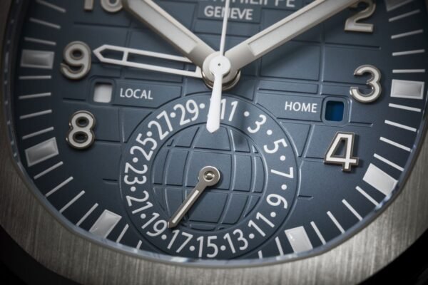 Patek Philippe 5164G-001 Aquanaut Travel Time White Gold Blue-Gray Dial - Image 10