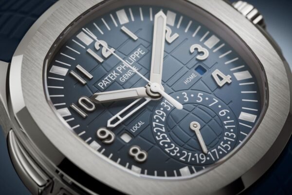 Patek Philippe 5164G-001 Aquanaut Travel Time White Gold Blue-Gray Dial - Image 3