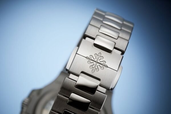 Buy Patek Philippe 5811/1G-001 Nautilus Date Sweep Seconds White Gold Black Blue Dial - Image 12