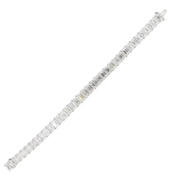 35.40 Carat Emerald Cut Diamonds Platinum Graduated Tennis Bracelet - Image 4