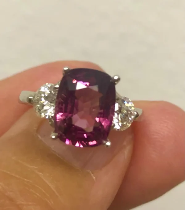5.10 Carat Spinel and Diamond Three-Stone Platinum Engagement Ring - Image 18