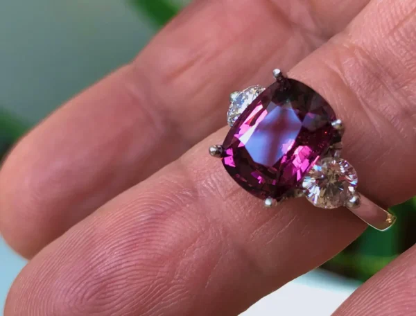 5.10 Carat Spinel and Diamond Three-Stone Platinum Engagement Ring - Image 14