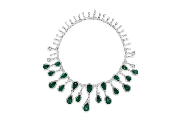 63.40 Carats Total Pear Shape Colombian Green Emerald and Diamond Necklace
