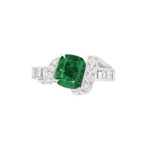 Buy Chaumet Torsade de Chaumet ring - White gold, emerald, diamonds
