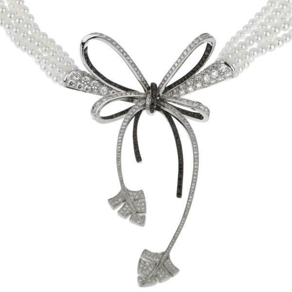Chanel High Jewelry Diamond Pearl White Gold Necklace - Image 2