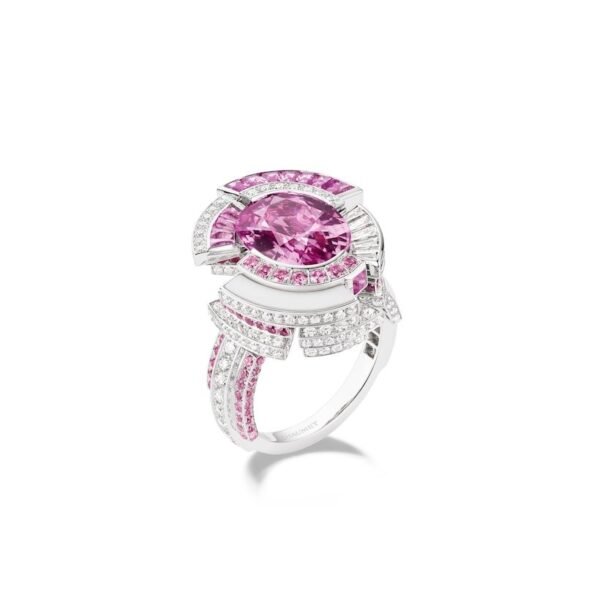 Chaumet Labyrinthe Ring For Sale - White gold, pink sapphire, agate, diamonds.