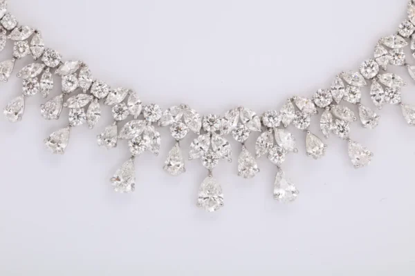 Diamond Drop Necklace For Sale - Image 3