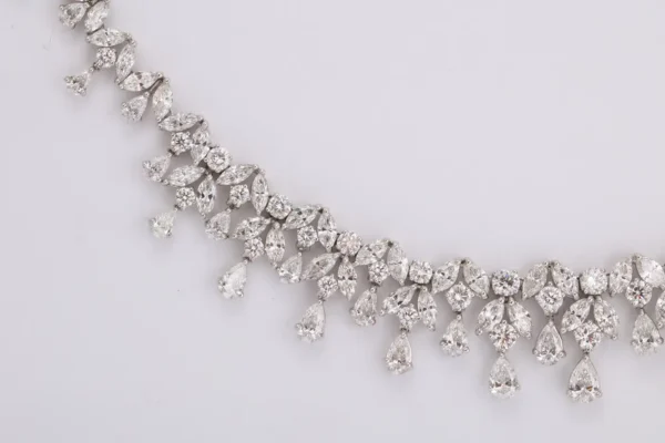 Diamond Drop Necklace For Sale - Image 7