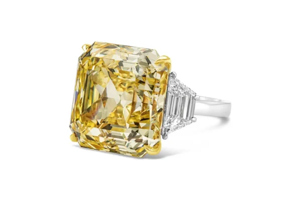 GIA Certified 30.02 Carat Fancy Intense Yellow Diamond Three-Stone Ring - Image 2