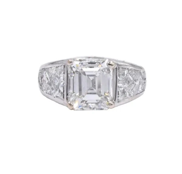Graff GIA Certified Emerald Cut 4.03 Carat Diamond Fancy Cut Diamond Set Ring - Image 6