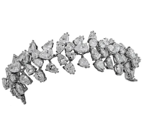 Harry Winston Diamond Platinum Cluster Bracelet - Image 3