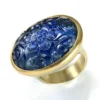 Large Carved Mughal Sapphire 18K Gold Ring - Image 2