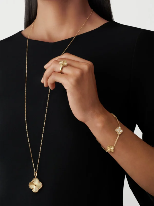 Magic Alhambra long necklace 1 motif - Image 4