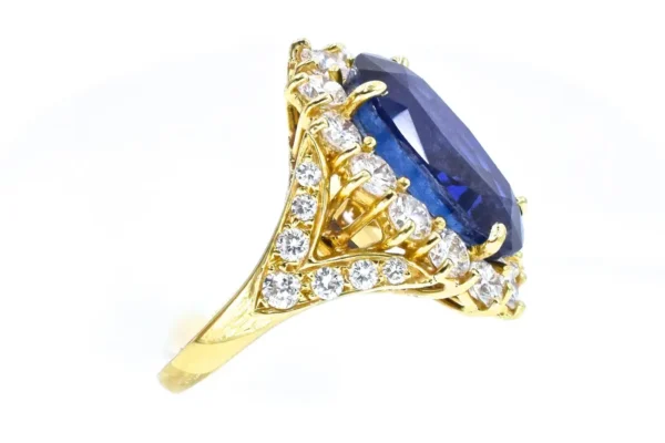No Enhancement Burmese 12.01 carat Sapphire Diamond Ring Van Cleef & Arpels - Image 4