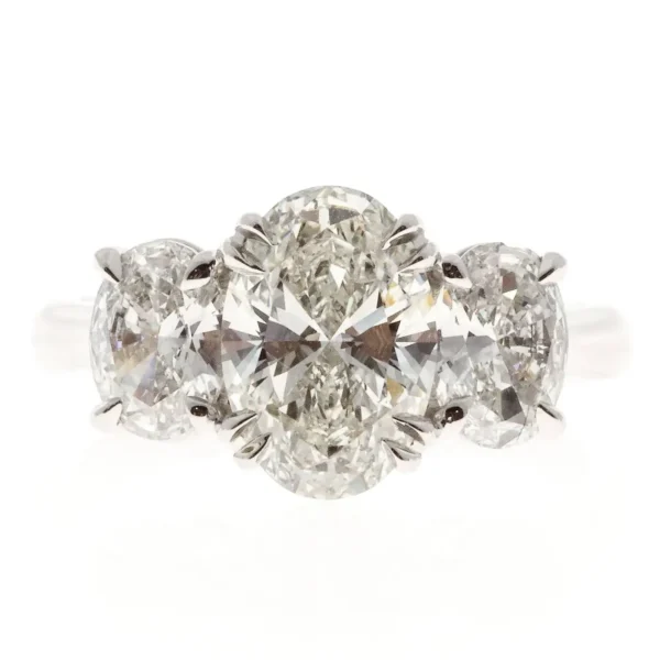 Peter Suchy 2.01 Carat Oval Diamond Platinum Three-Stone Engagement Ring - Image 4