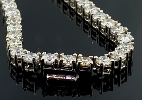 Platinum 32.10 Carat Total Diamond Riviera Necklace - Image 3