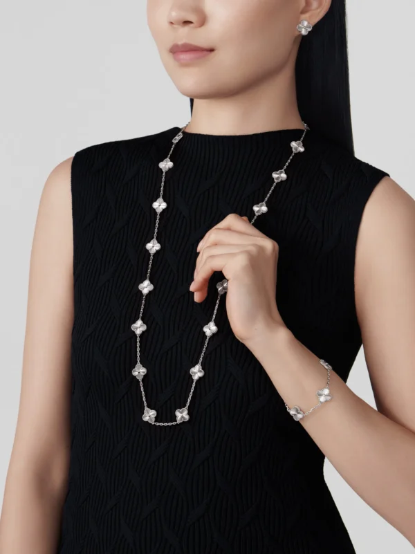 20 motifs Vintage Alhambra long necklace - Image 4