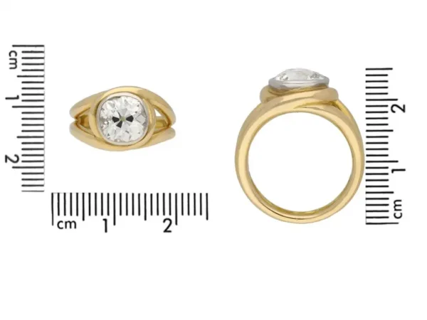Vintage Solitaire Cushion Shape Old Mine Diamond Ring, French, circa 1950 - Image 4