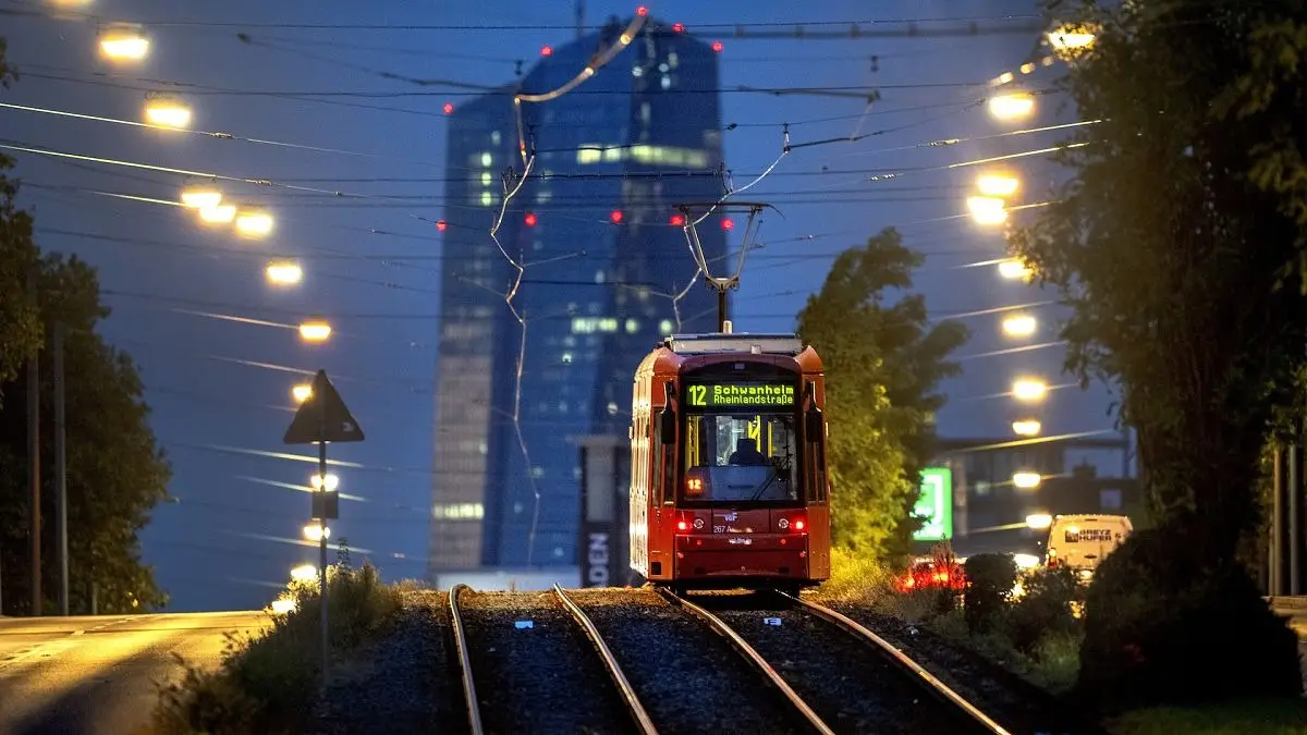 You are currently viewing Portugal Raises Minimum Wage to 870 EUR Starting January 2025